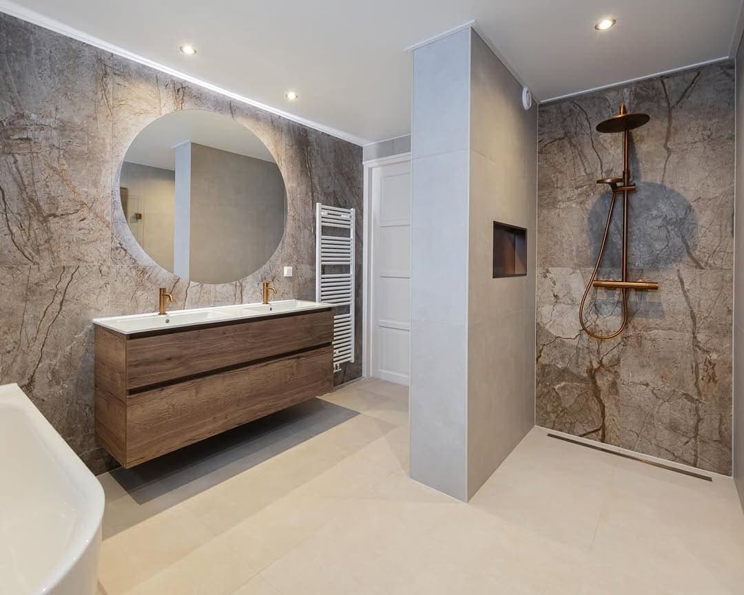 Luxe Badkamer met Koper Accenten Hilversum afbeelding 8